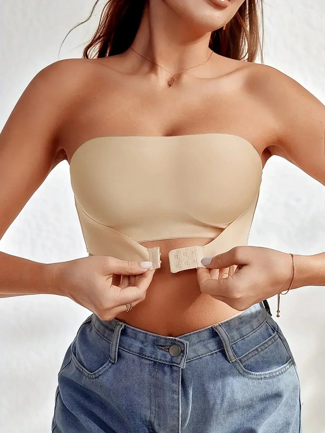 DivineCurve™ Seamless Front Button Strapless Bra